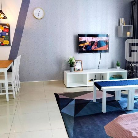 Netflix Wifi Trefoil Homestay Setia Alam Sacc Homestay Fe 샤알람 외부 사진
